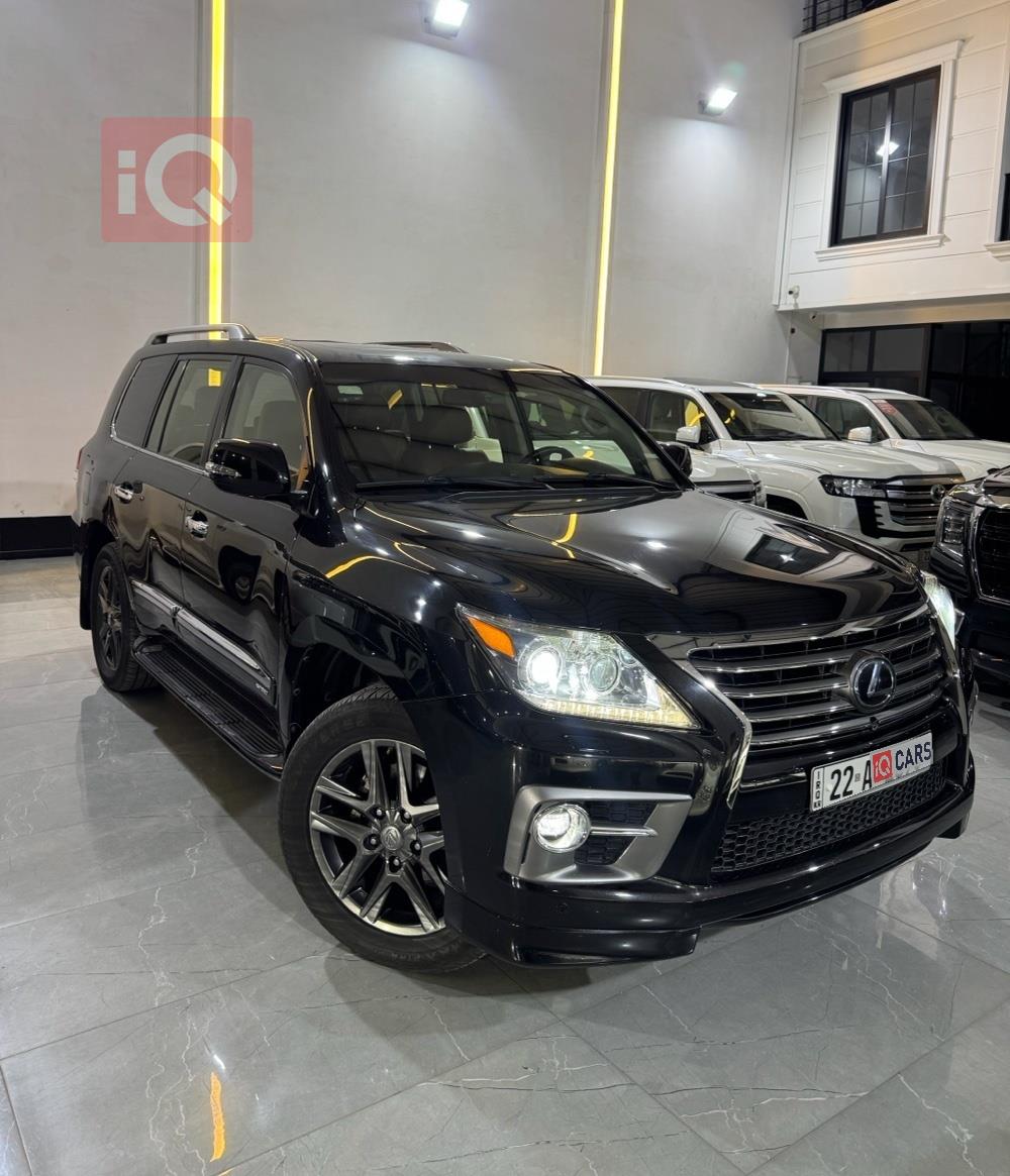 Lexus LX